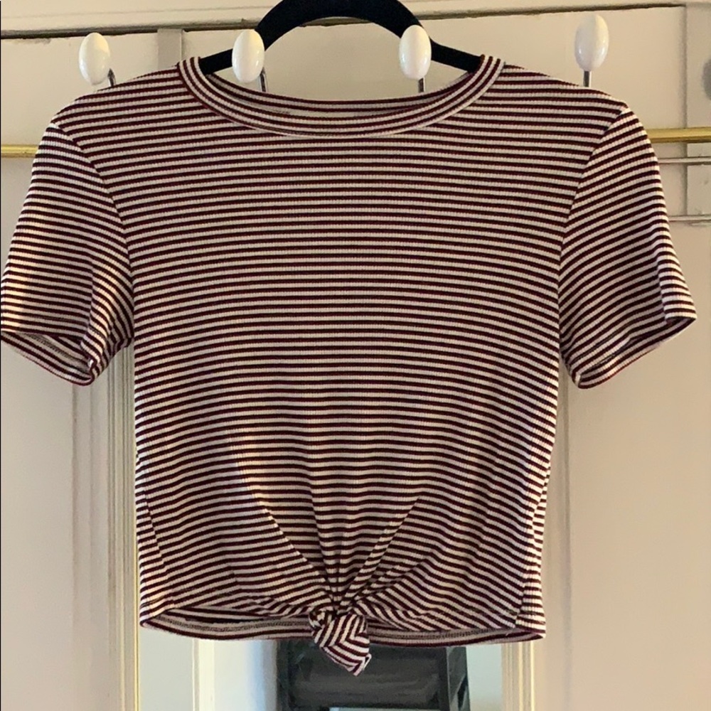 Crop top, black, red, white stripes. Very cute.